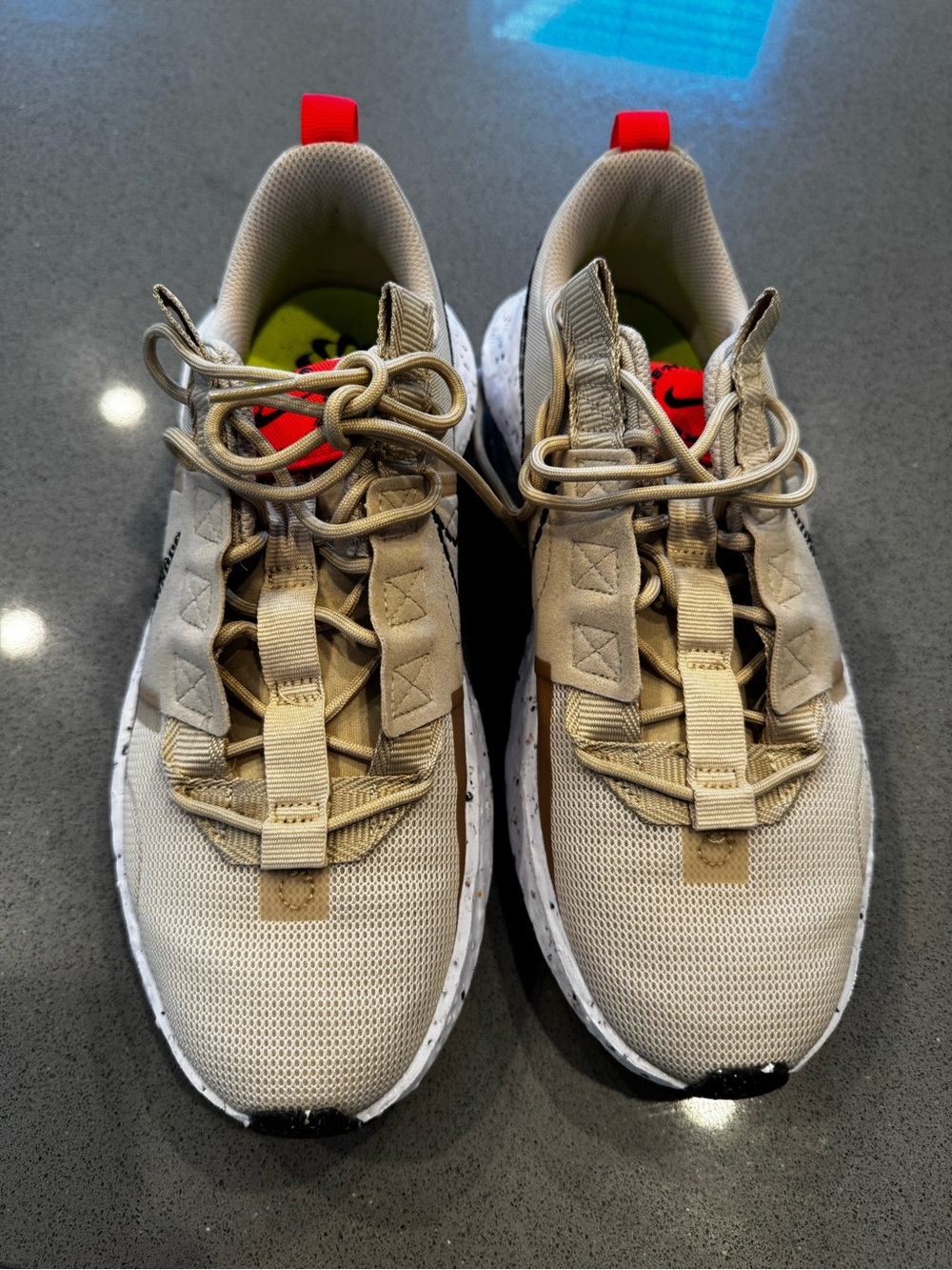 Nike Beige Running Sneakers with Black Swoosh and Neon Yellow Insole - Picture 2 of 4